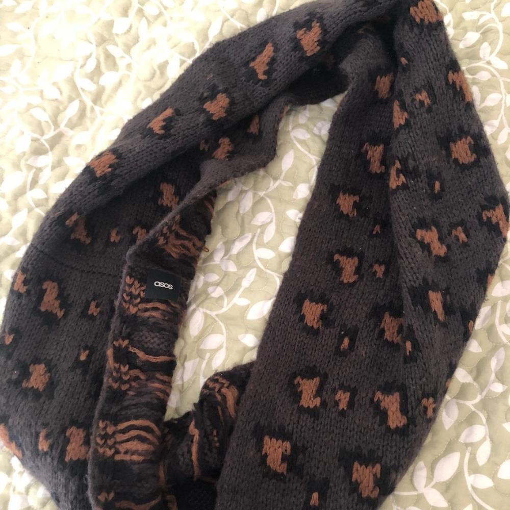 Leopard print infinity scarf
